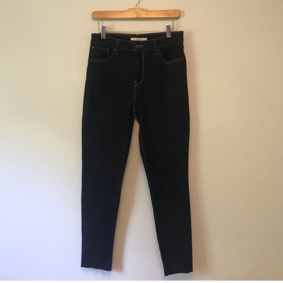 Levis high rise skinny jeans - Picture 5 of 10